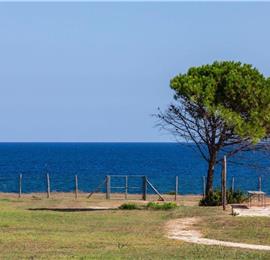 6 bedroom villa with pool and sea views near Noto, Sicily, sleeps 12